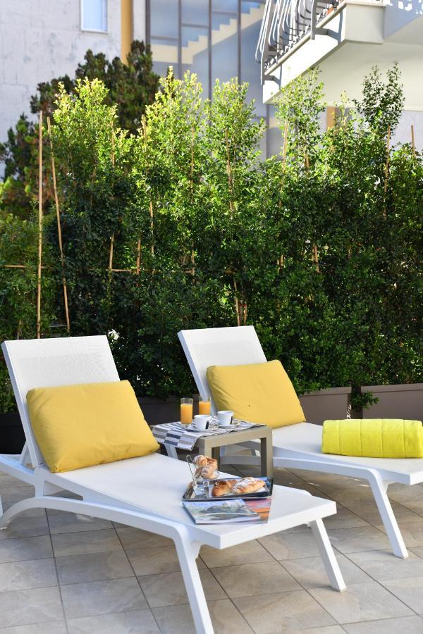Hotel Villa Miki Bordighera Eksteriør bilde
