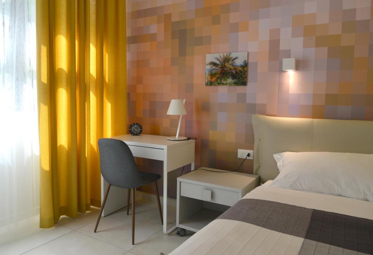 Hotel Villa Miki Bordighera Eksteriør bilde