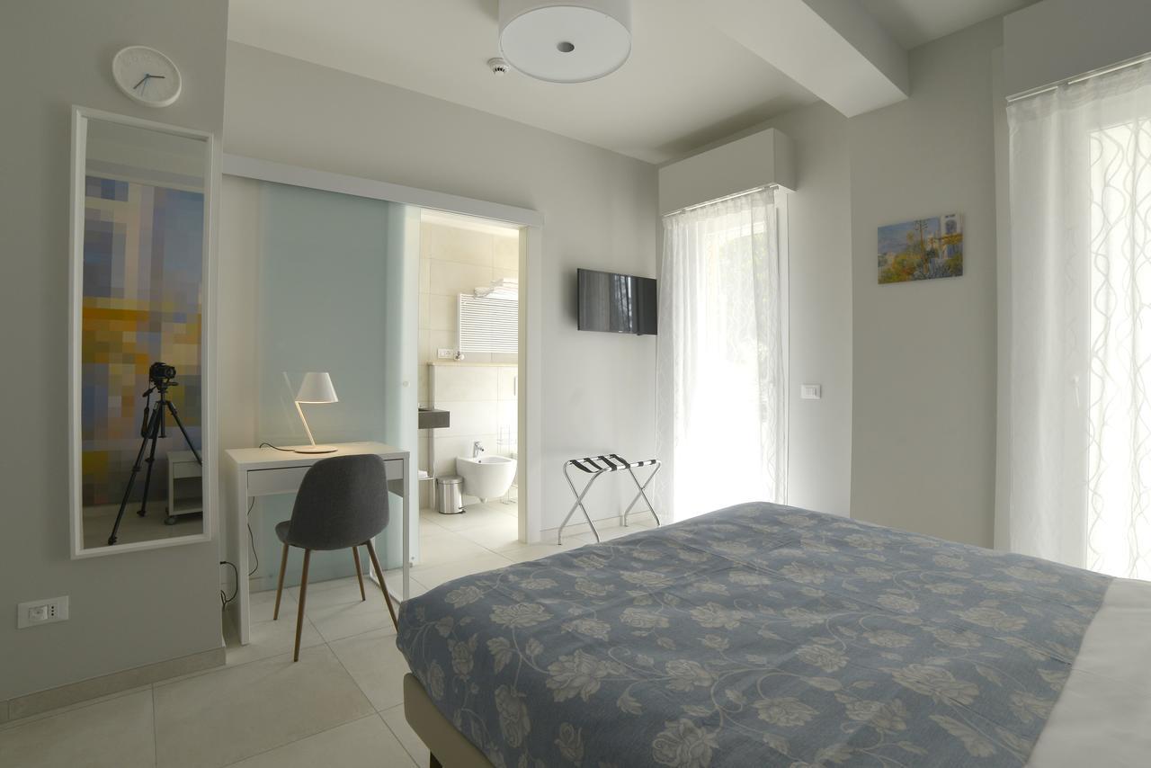 Hotel Villa Miki Bordighera Eksteriør bilde