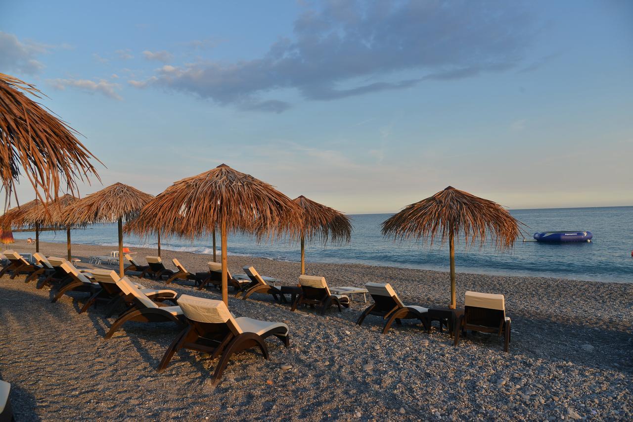 Hotel Villa Miki Bordighera Eksteriør bilde