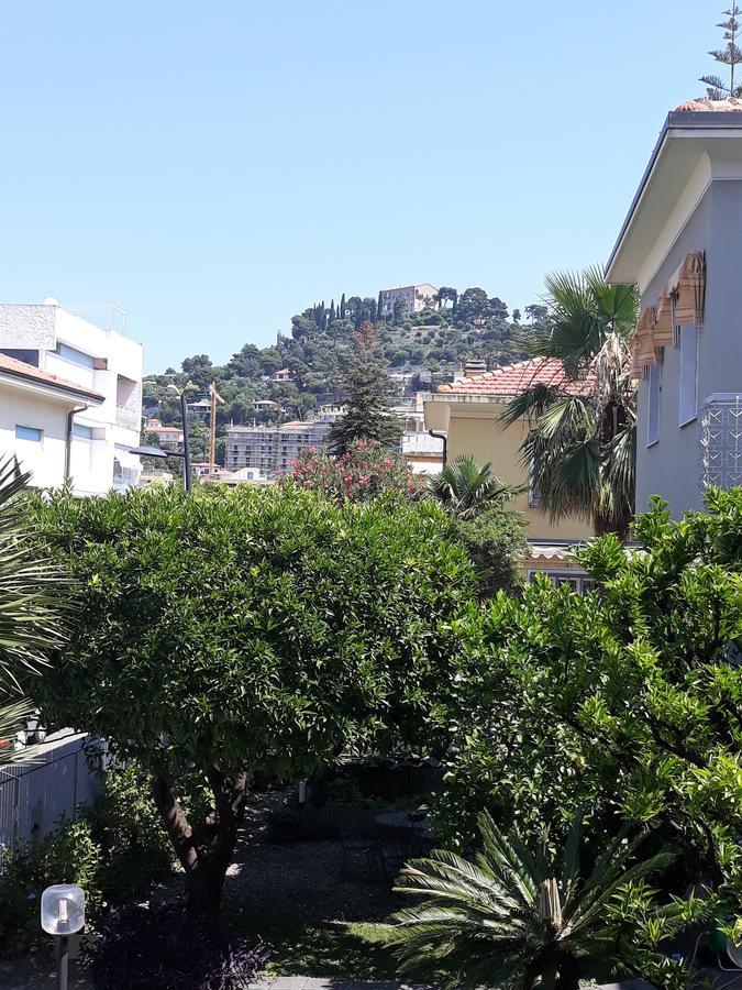 Hotel Villa Miki Bordighera Eksteriør bilde